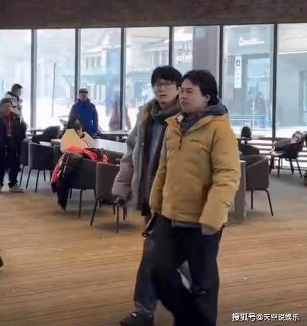 身材管理,男演員的必修課!郭麒麟和魏大勛同框,效果立見