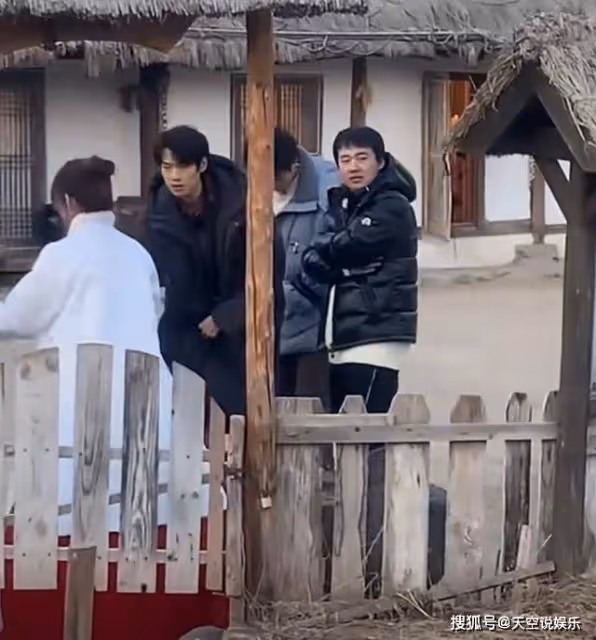 身材管理,男演員的必修課!郭麒麟和魏大勛同框,效果立見