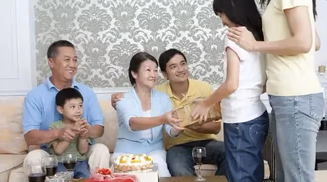 第一次回男朋友老家,未來婆婆夾了兩次菜,瞬間不想嫁了