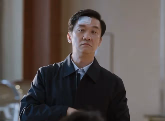 《江河日上》陳威為何幫鄭寒江?除了是他師兄外,還是送岩魚的人