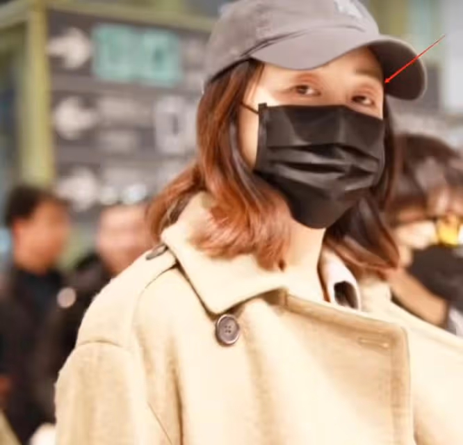 王鷗被曝生產後首次露面!身形臃腫難掩孕味,狀態疲憊著急復工