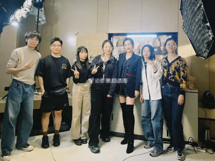王鷗被曝生產後首次露面!身形臃腫難掩孕味,狀態疲憊著急復工