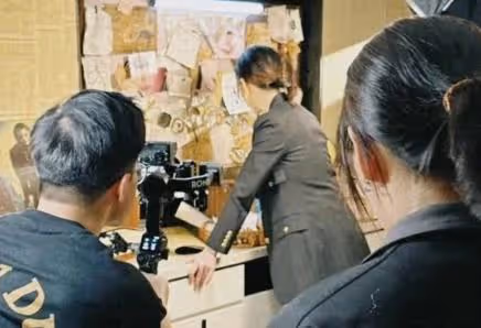 王鷗被曝生產後首次露面!身形臃腫難掩孕味,狀態疲憊著急復工