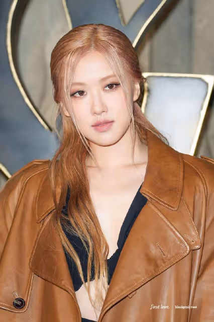 離開YG後，Blackpink意外情況不斷，Jennie在機場面露哭泣表情