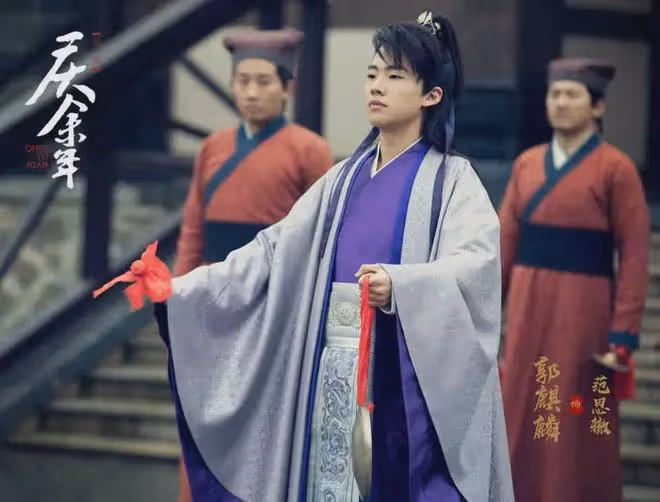 3月1日,郭麒麟引發熱議!網友看後紛紛感嘆:胖成了郭德綱!