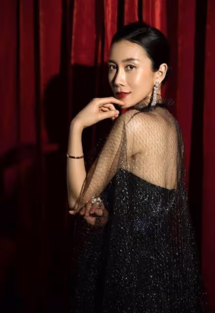 絕世魅力!「壞女人」溫崢嶸,撩人心弦!