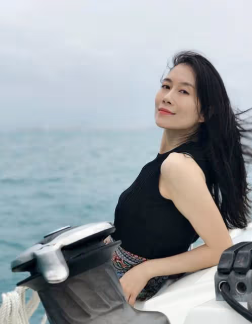 絕世魅力!「壞女人」溫崢嶸,撩人心弦!