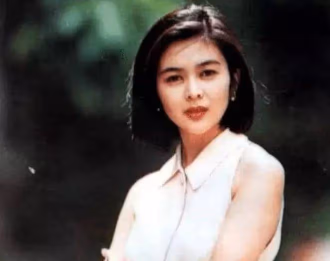 關之琳王祖賢許晴,年輕時都美如天仙,誰才是真正的絕世美人?