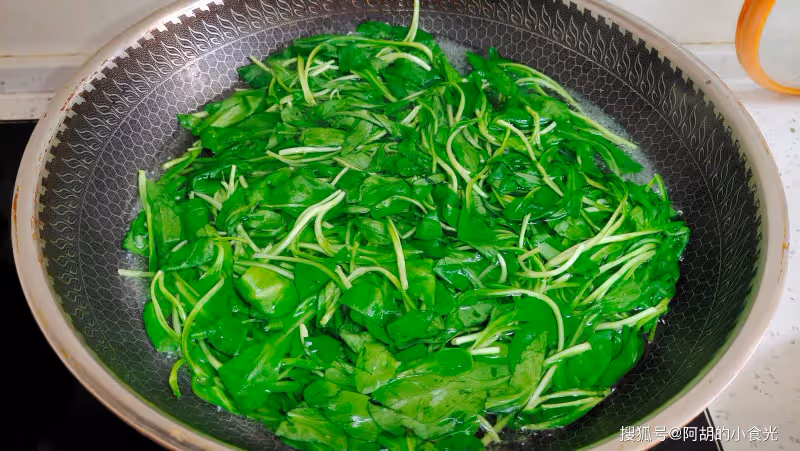 豆腐和它絕配，頭茬一口鮮到家！簡單搭配羹一碗，一口好營養、滿口清香滋味濃
