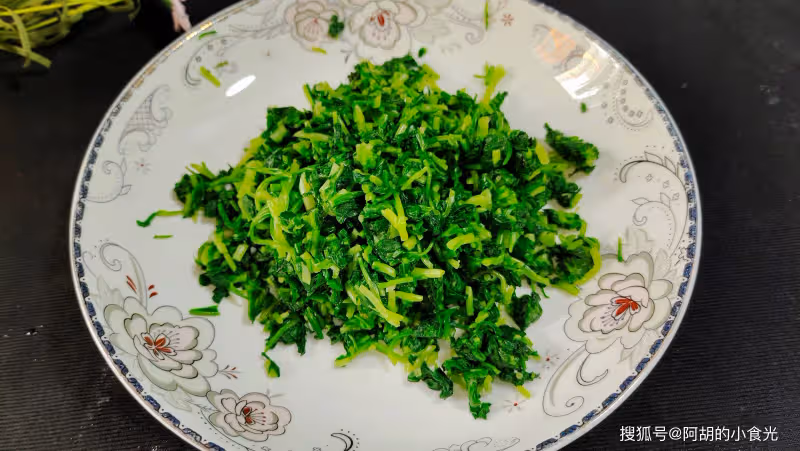 豆腐和它絕配，頭茬一口鮮到家！簡單搭配羹一碗，一口好營養、滿口清香滋味濃