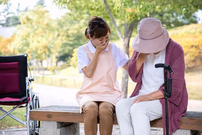 七旬老人到女兒家養老,女婿提四個要求,大爺怒斥:那我還是走吧