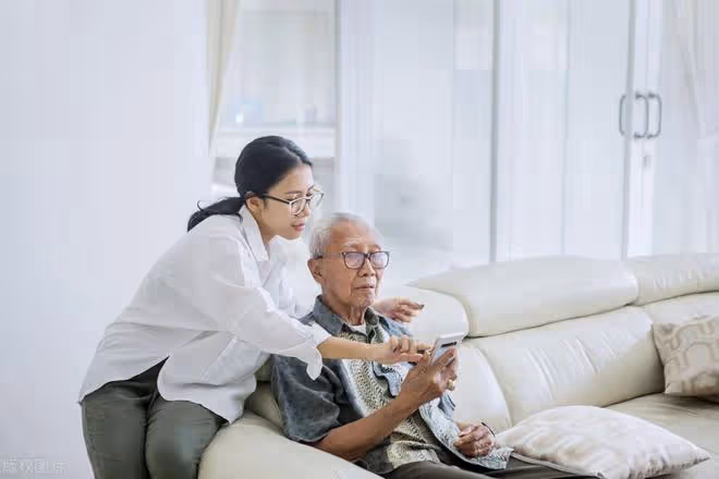 七旬老人到女兒家養老,女婿提四個要求,大爺怒斥:那我還是走吧