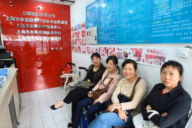 53歲保姆:伺候一位特有錢僱主,每月給我6500高薪,可我卻想逃離