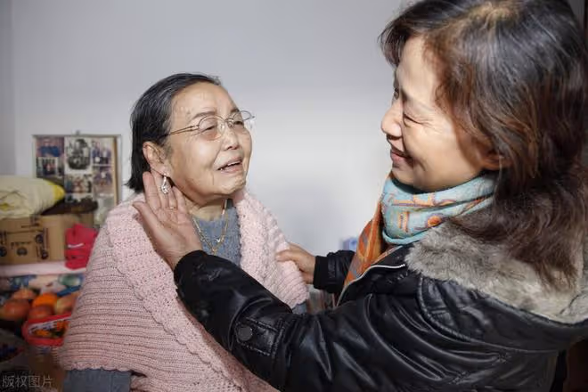 53歲保姆:伺候一位特有錢僱主,每月給我6500高薪,可我卻想逃離