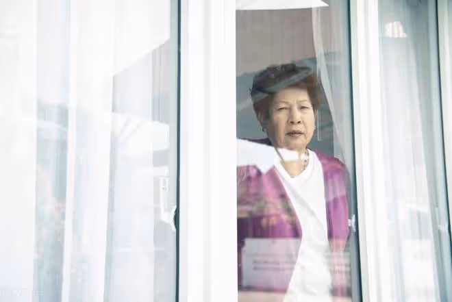 64歲大爺想和58歲大媽搭夥,大媽:答應我4個要求就行,否則免談
