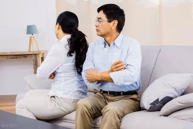 64歲大爺想和58歲大媽搭夥,大媽:答應我4個要求就行,否則免談
