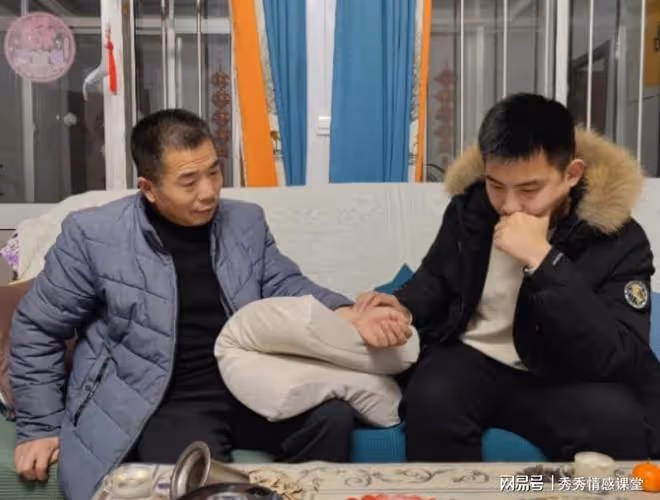 我與前妻離婚26年,兒子喊我去過年,我拒絕了:我們父子緣分已盡