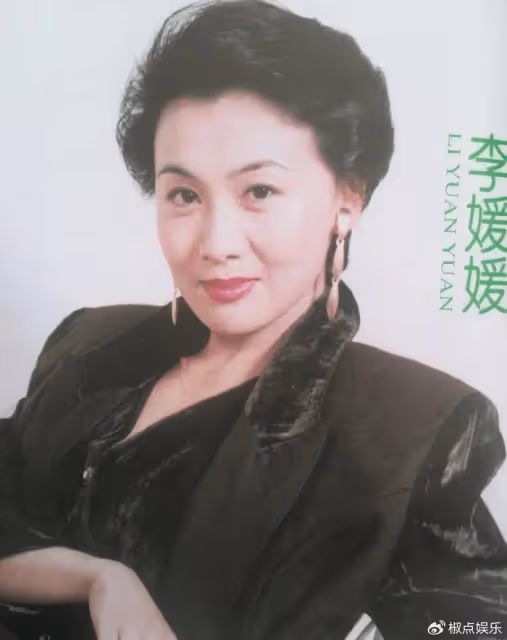 和「康熙」上演一段父女戀，為腹中孩子拒絕治癌，在41歲驟然離世