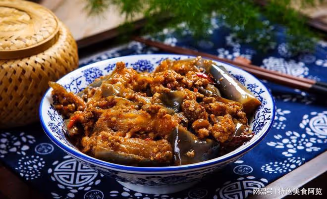 香辣鮮美，酥軟可口的肉末炒茄子，給你味蕾的無限享受