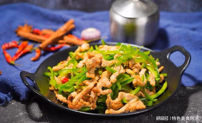 麻辣鮮香，口感豐富的辣椒小炒肉，挑動你的味蕾