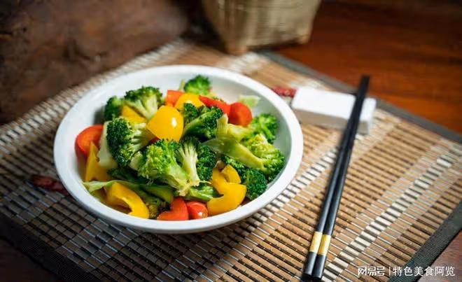 清爽口感，營養美味的清炒西藍花，讓你愛上蔬菜