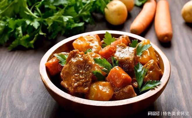 肉質鮮嫩，口感豐富的牛肉炒土豆的製作方法