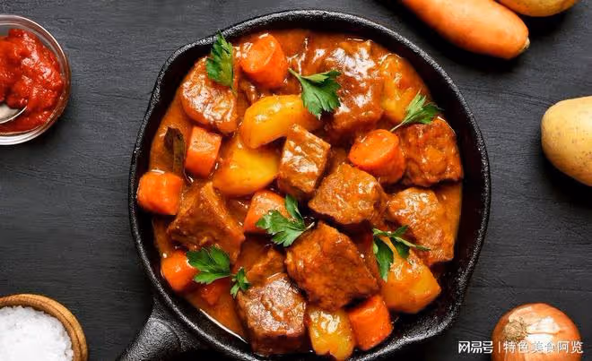 肉質鮮嫩，口感豐富的牛肉炒土豆的製作方法