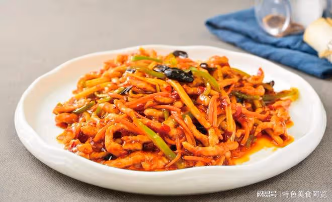 魚香肉絲，家常經典美食，嘗一口便沉醉其中！