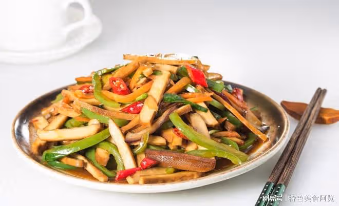 韭菜炒香乾，清香味美的家常佳肴