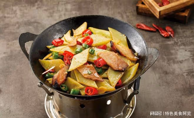 味道鮮美，香氣撲鼻，臘肉炒竹筍的做法