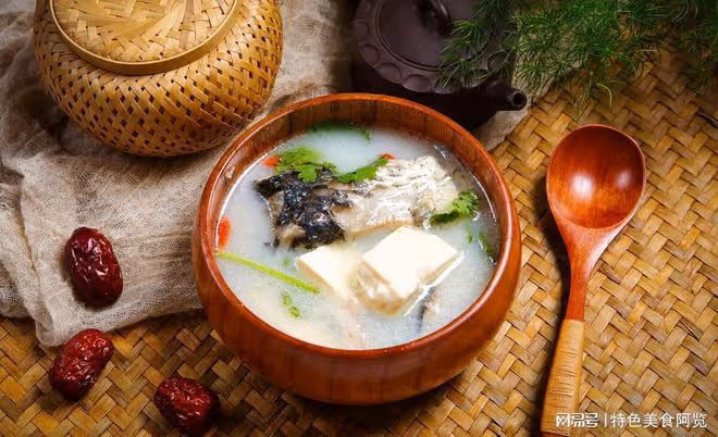 美味鮮香的草魚湯，傳承家鄉味道