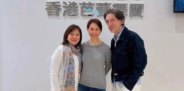 何超瓊60歲親妹露面，長相完全不像姐姐，身家百億已離婚單身