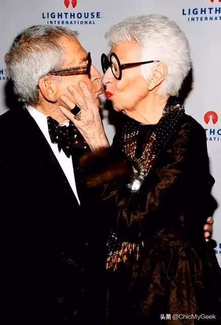 全球最時尚奶奶Iris Apfel去世，享年102歲！