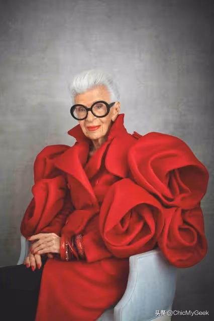 全球最時尚奶奶Iris Apfel去世，享年102歲！