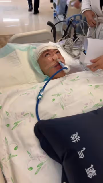 22歲「點讀機女孩」仍在ICU!母親透露情況,病情引發質疑!