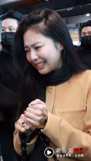 Jennie表情逐漸母湯…「疑受傷痛苦畫面」全被拍 網不舍列3大建議