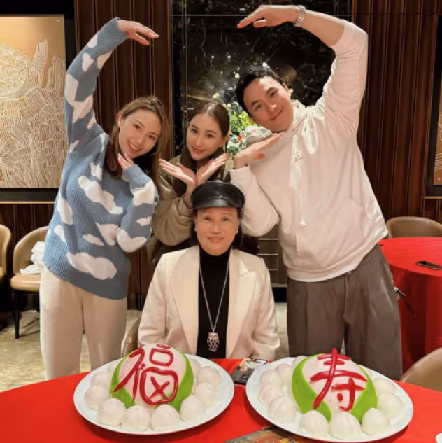 三太陳婉珍10億豪宅慶生,何超蓮何超雲嘟嘴獻吻,何家女婿齊缺席