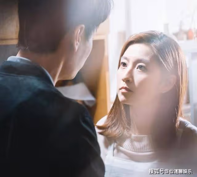 《婚後事》TVB播出後口碑不錯,豆瓣評分8.7,亮點是採用多視角敘事