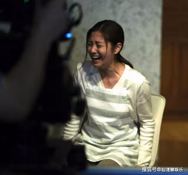 《婚後事》TVB播出後口碑不錯,豆瓣評分8.7,亮點是採用多視角敘事