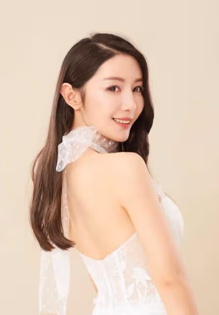 27歲上淇寫真大片曝光,散發飽滿韻味!