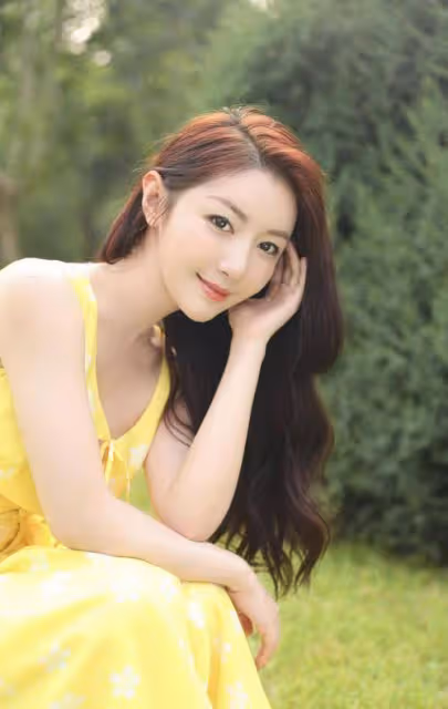 27歲上淇寫真大片曝光,散發飽滿韻味!