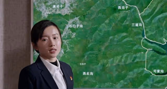 父輩的榮耀：鳳勤學成歸來，改變了3個人的結局，秦局長最意外