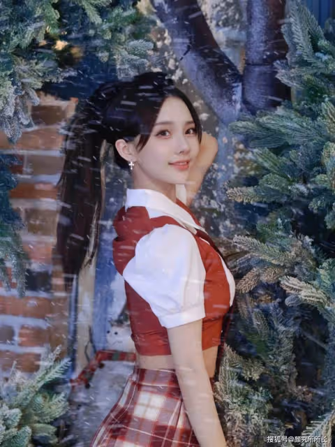 19歲韓國尤物少女的時尚寫真穿搭:青春活力與優雅並存 清新又可愛