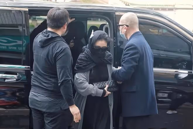 大S具俊曄送別小S公公!大S穿搭奇怪仍漂亮,具俊曄瘦了不少!