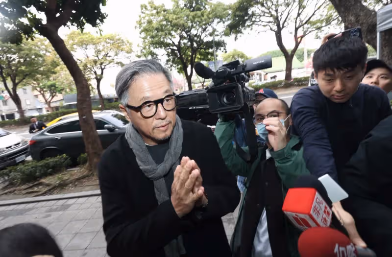 小S緊牽許雅鈞哀思公公　婆婆神情憔悴3孫女暖心陪伴