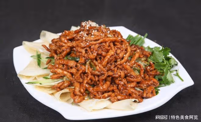 香嫩多汁，經典美味！手把手教您製作正宗京醬肉絲
