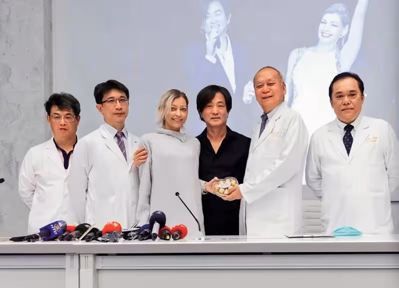 一路走好!台灣歌手張洪量外籍妻子離世,因肝臟衰竭進行換肝手術