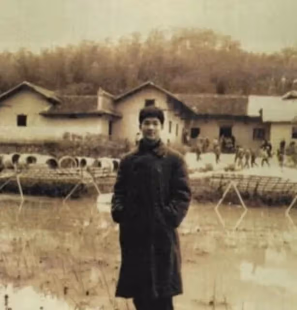 鄧婕的一張照片，曝光張國立「人設」：多年婚姻，寵妻是假的