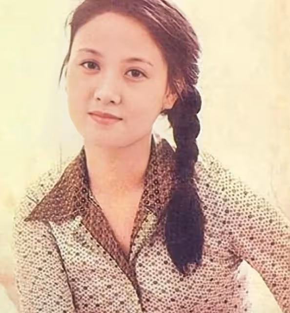 鄧婕的一張照片，曝光張國立「人設」：多年婚姻，寵妻是假的