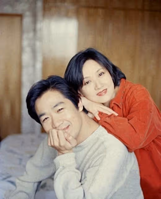鄧婕的一張照片，曝光張國立「人設」：多年婚姻，寵妻是假的